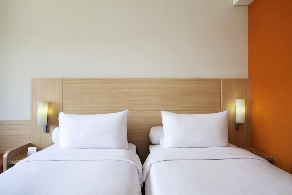 Ibis Strasbourg Centre Les Halles Экстерьер фото