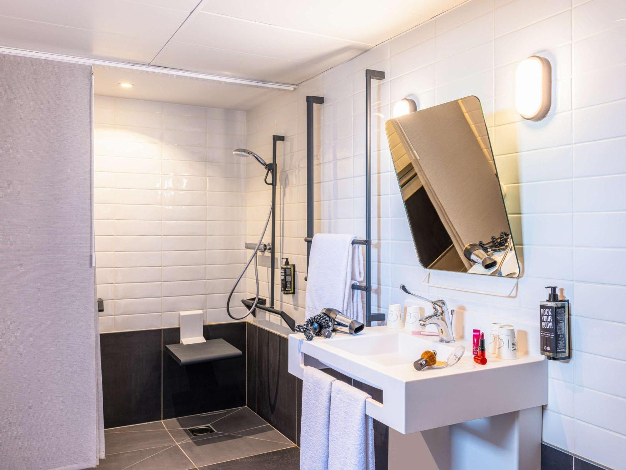 Ibis Strasbourg Centre Les Halles Экстерьер фото