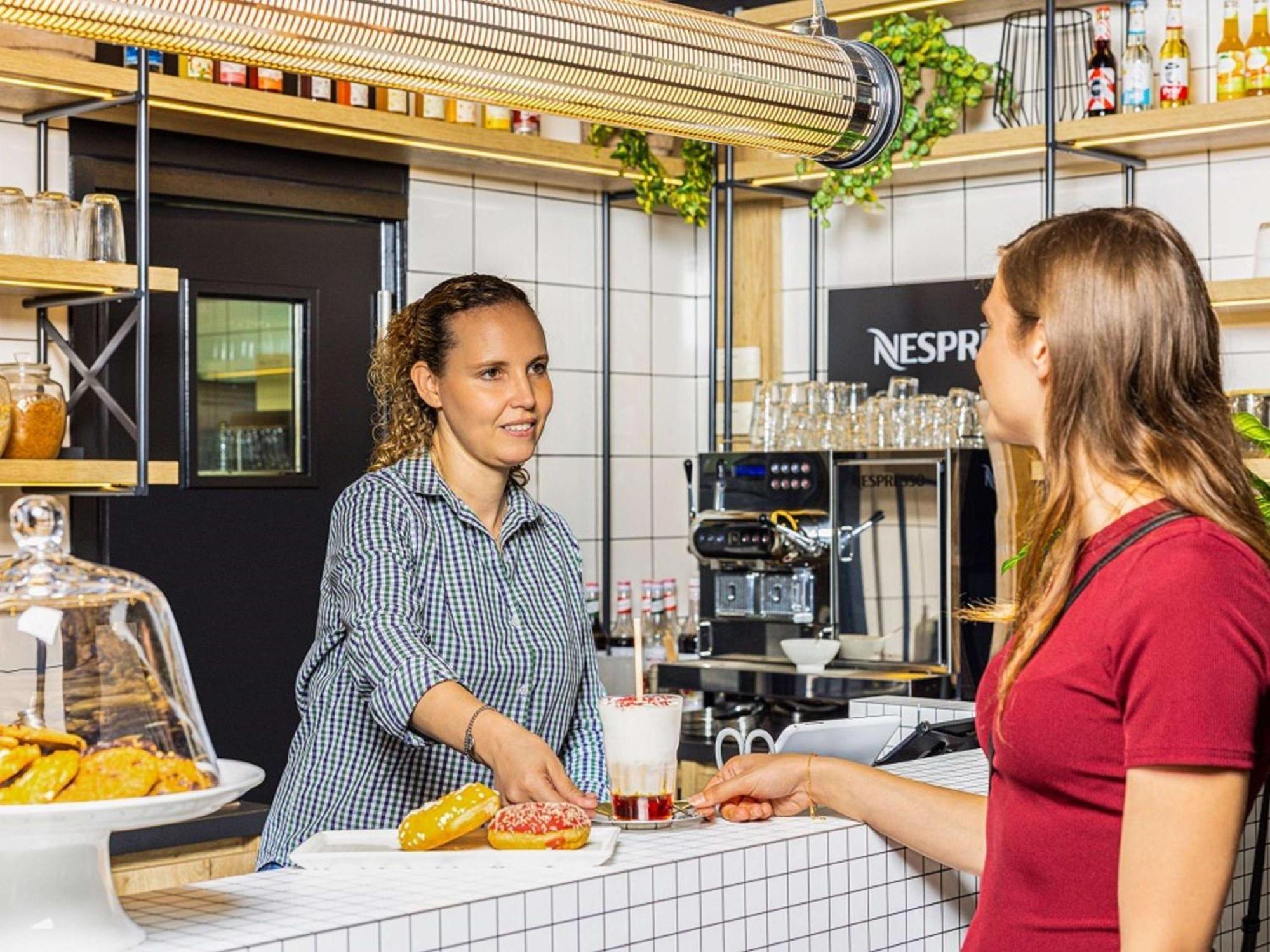 Ibis Strasbourg Centre Les Halles Экстерьер фото