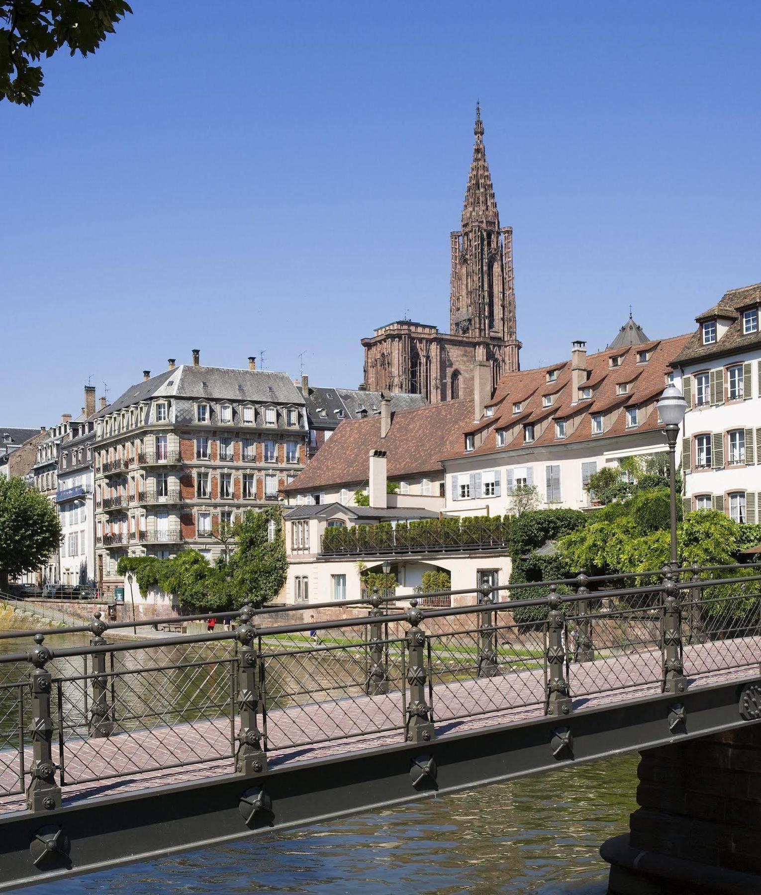 Ibis Strasbourg Centre Les Halles Экстерьер фото